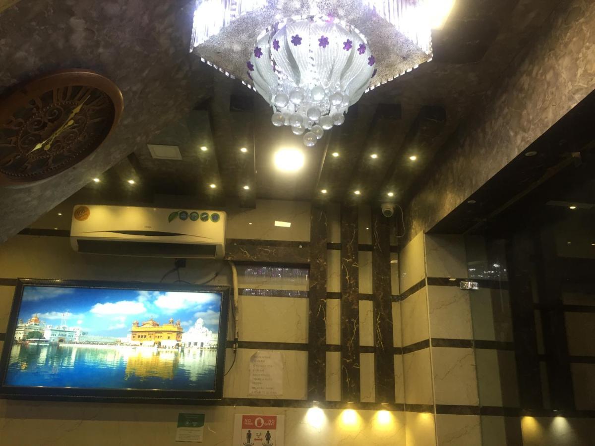Fabhotel Dm Residency Amritsar Exterior foto