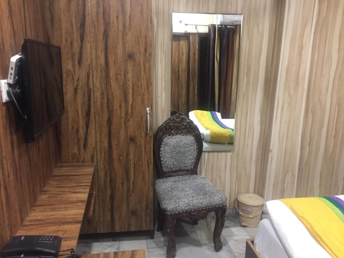 Fabhotel Dm Residency Amritsar Exterior foto