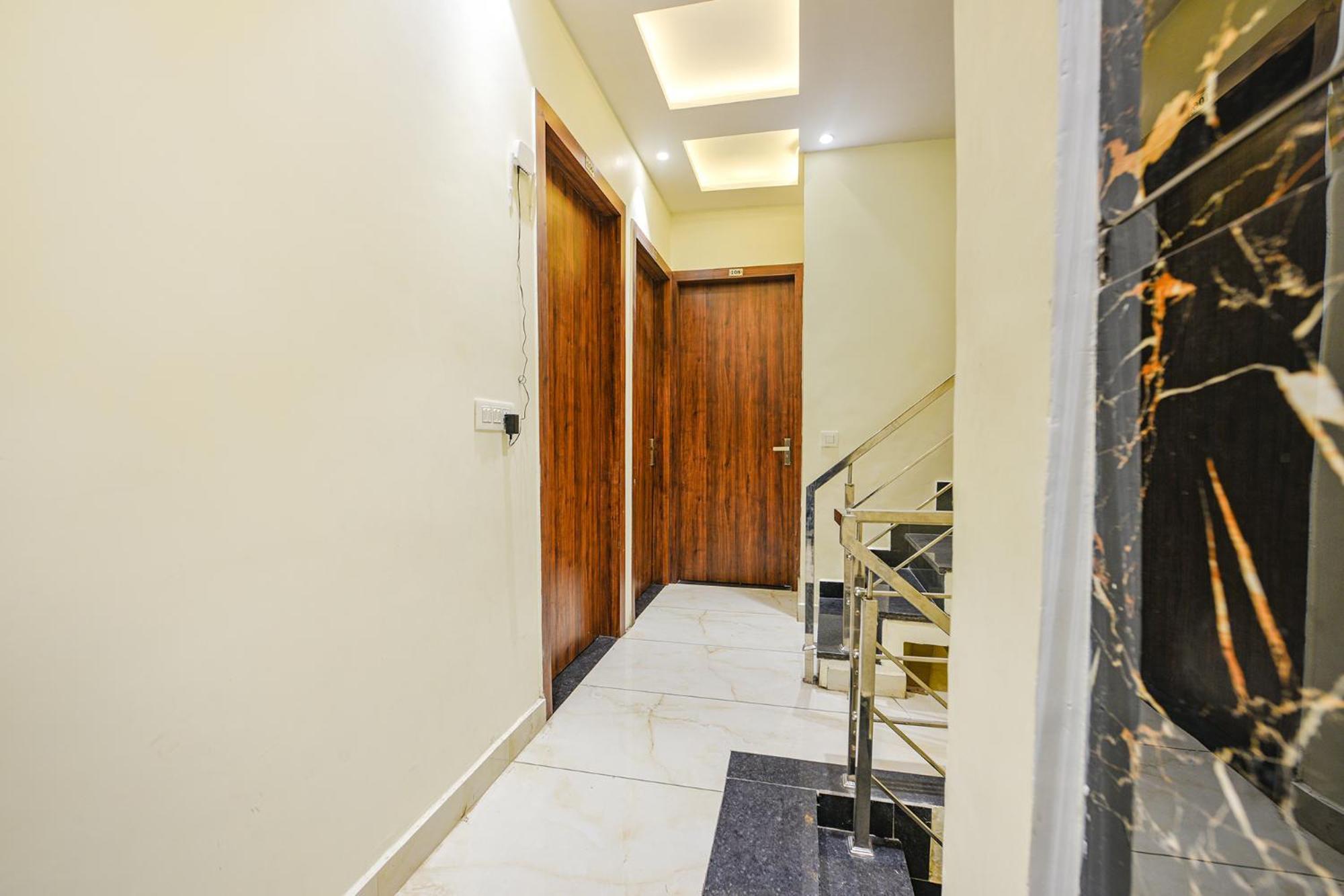Fabhotel Dm Residency Amritsar Exterior foto