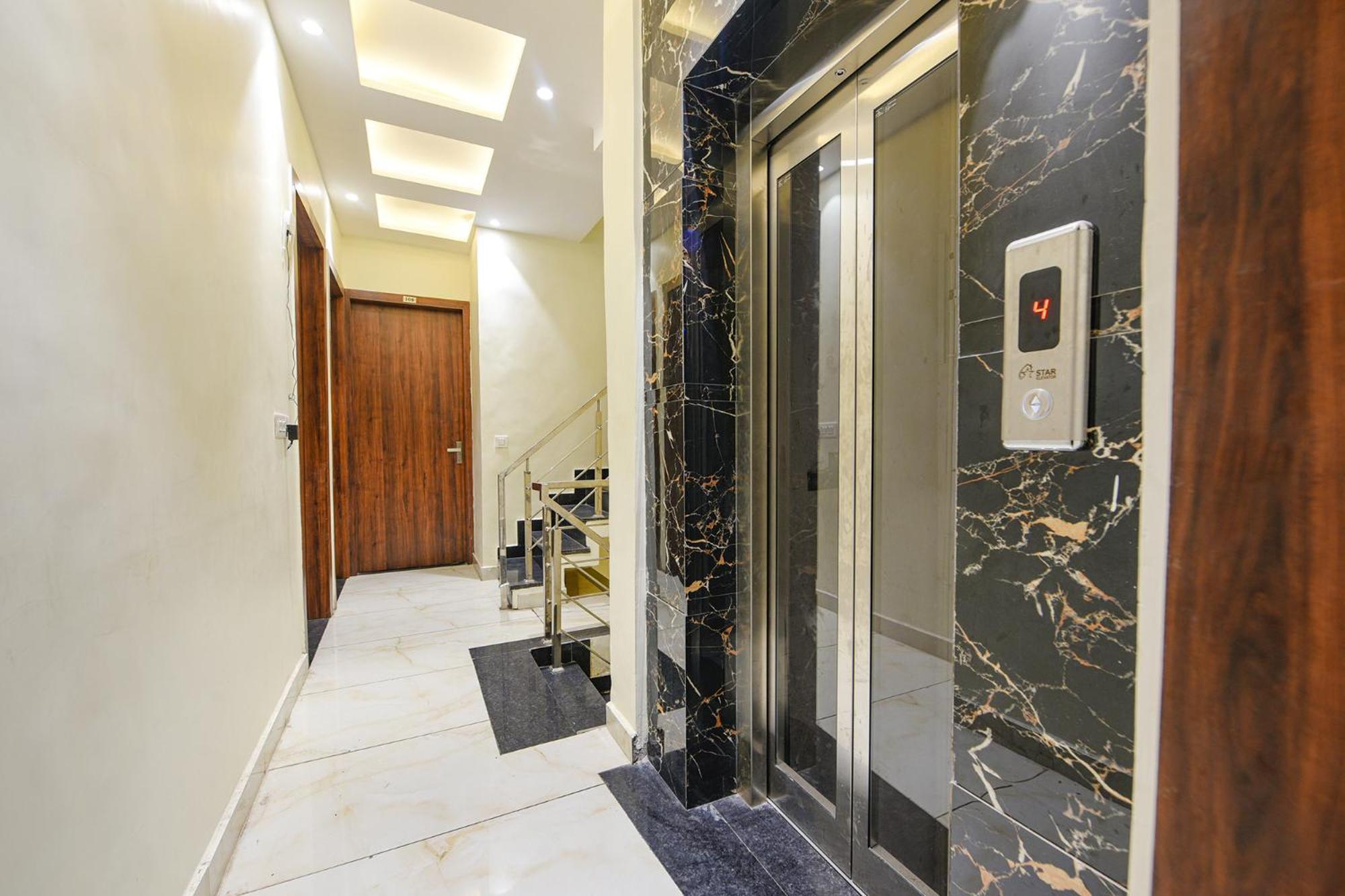 Fabhotel Dm Residency Amritsar Exterior foto