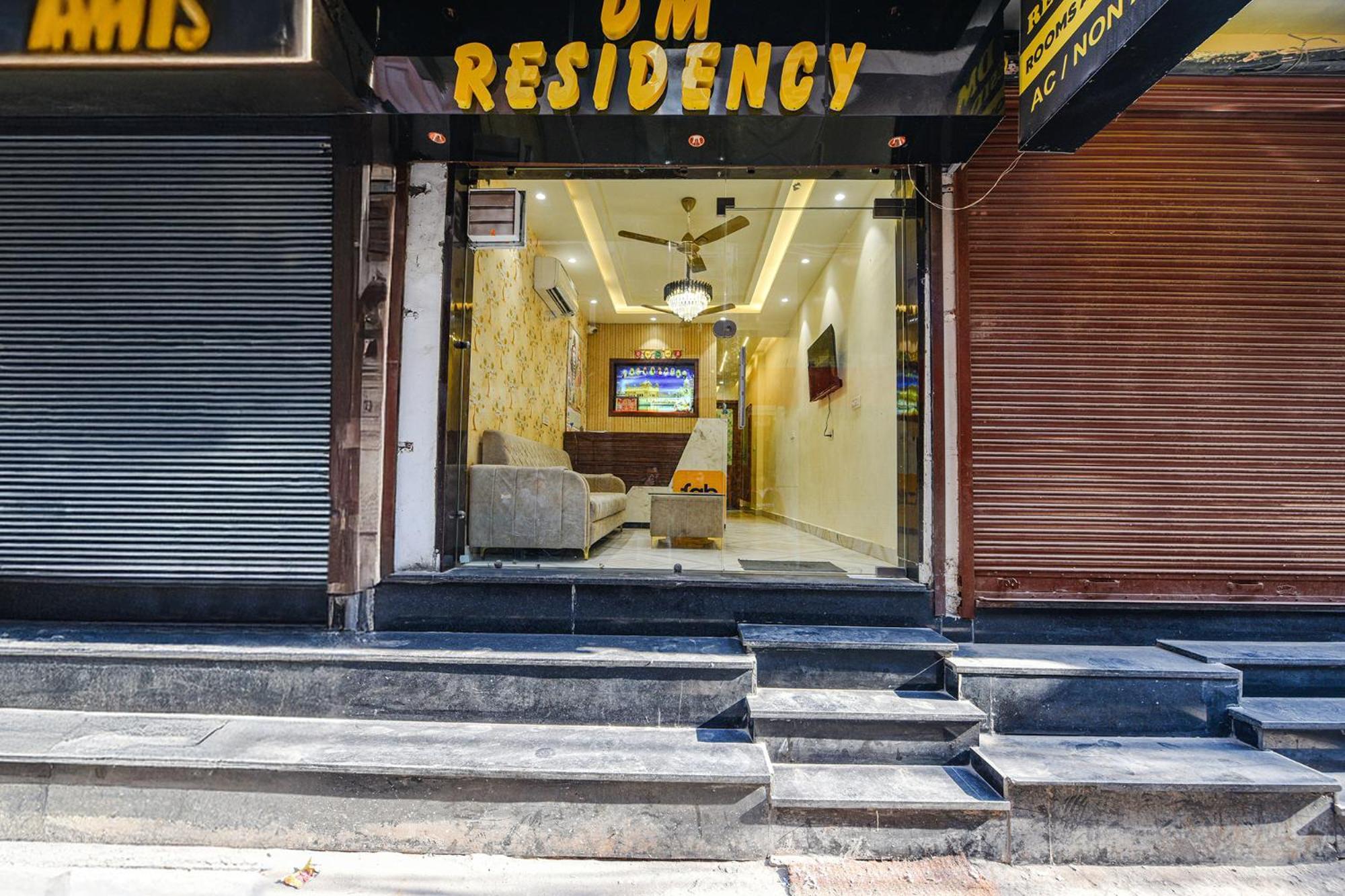 Fabhotel Dm Residency Amritsar Exterior foto