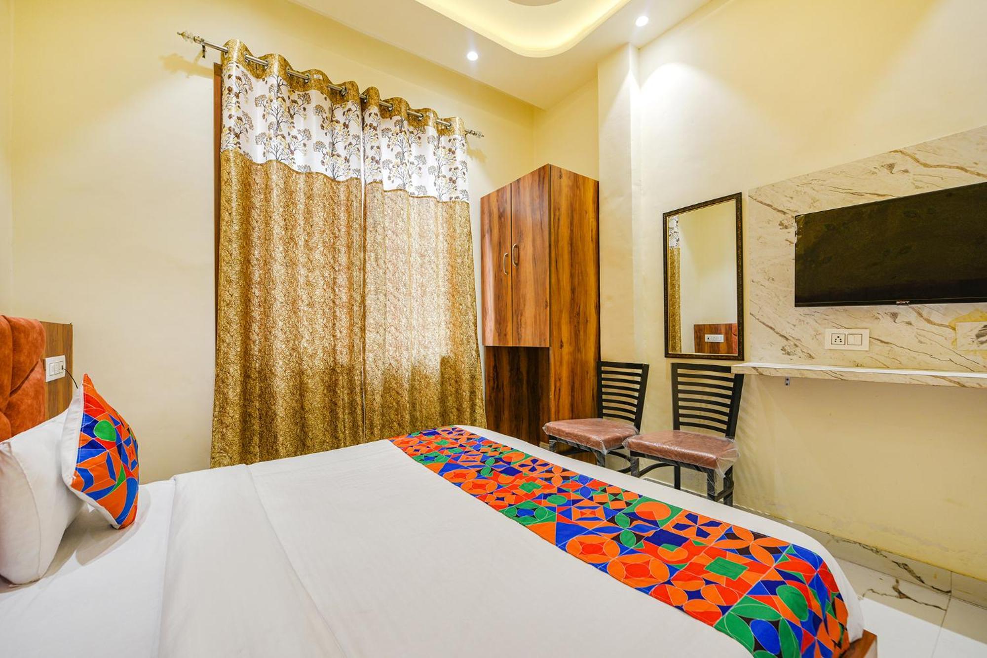 Fabhotel Dm Residency Amritsar Exterior foto