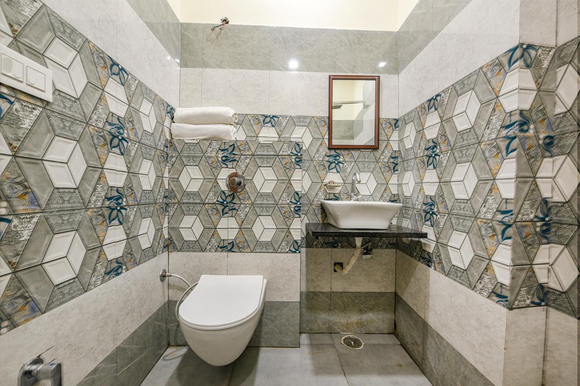 Fabhotel Dm Residency Amritsar Exterior foto